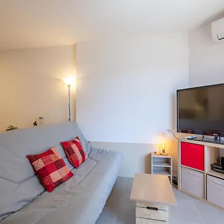 Regina-15 By Interhome شقة