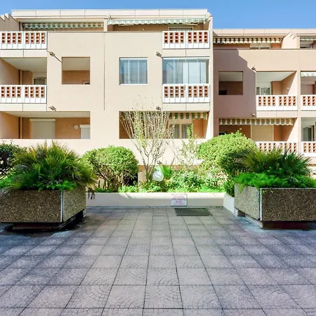 Regina-15 By Interhome