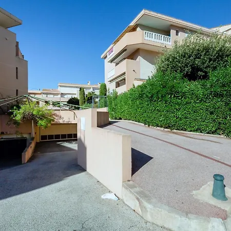 Regina-15 By Interhome