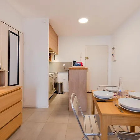Regina-15 By Interhome *